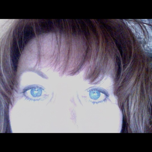 Meet your Posher, Cheryl - Picture 1 of 1